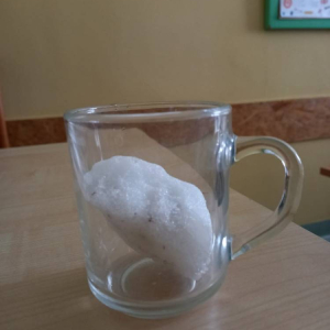 pokaż obrazek - Śnieg w szklance