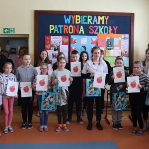 pokaż obrazek - Wręczenie dyplomów