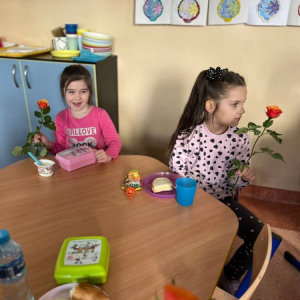 pokaż obrazek -  Dzień Kobiet w oddziale przedszkolnym