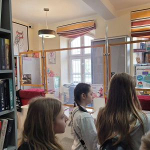 pokaż obrazek - Wizyta w bibliotece