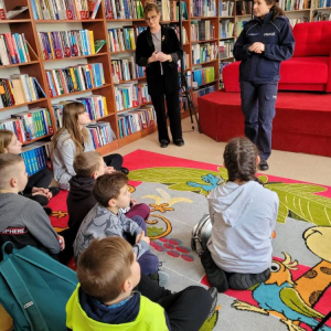 pokaż obrazek - Spotkanie z funkcjonariuszami policji