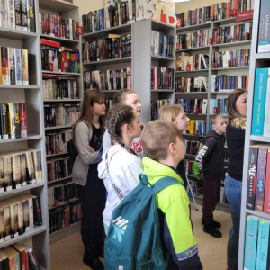 pokaż obrazek - Wizyta w bibliotece