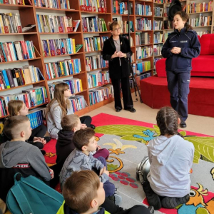 pokaż obrazek - Spotkanie z funkcjonariuszami policji