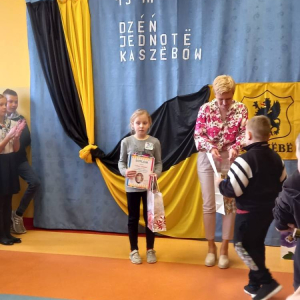 pokaż obrazek - Wręczenie dyplomów