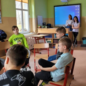 pokaż obrazek - Obchody pierwszego dnia wiosny