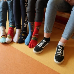 pokaż obrazek - Dzień Kolorowych Skarpetek