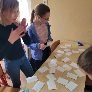 pokaż obrazek - Uczniowie tworzą grę 
