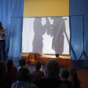pokaż obrazek -  Droga krzyżowa w formie teatru cieni
