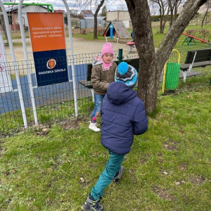 pokaż obrazek - Poszukiwania wielkanocnego zajączka