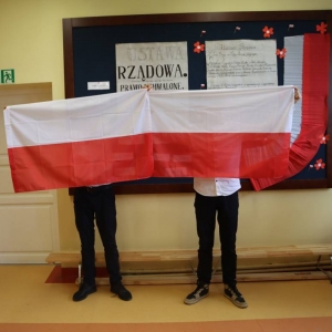 pokaż obrazek - Dzień Flagi Rzeczypospolitej Polskiej 