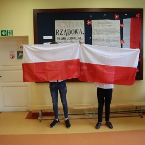 pokaż obrazek - Dzień Flagi Rzeczypospolitej Polskiej 