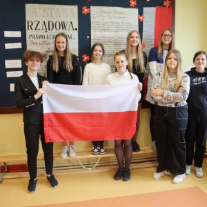 pokaż obrazek - Dzień Flagi Rzeczypospolitej Polskiej 