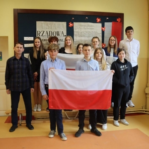 pokaż obrazek - Dzień Flagi Rzeczypospolitej Polskiej 