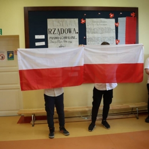 pokaż obrazek - Dzień Flagi Rzeczypospolitej Polskiej 