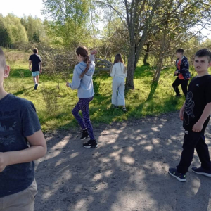 pokaż obrazek - Lekcja przyrody w terenie