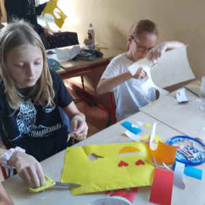 pokaż obrazek - Zajęcia plastyczne