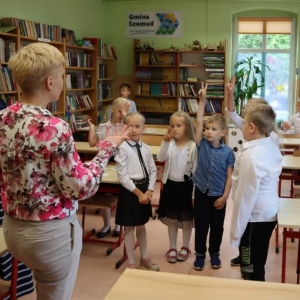 pokaż obrazek - Pasowanie na czytelnika