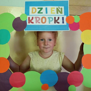 pokaż obrazek - Międzynarodowy Dzień Kropki w oddziale przedszkolnym