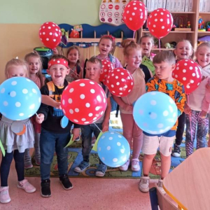 pokaż obrazek - Międzynarodowy Dzień Kropki w oddziale przedszkolnym