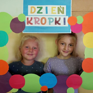 pokaż obrazek - Międzynarodowy Dzień Kropki w oddziale przedszkolnym