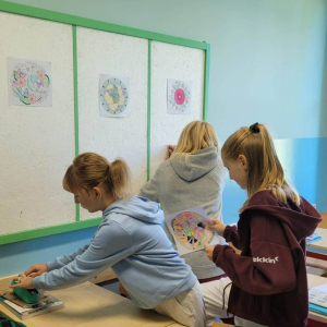 pokaż obrazek -  Międzynarodowy Dzień Kropki na języku polskim