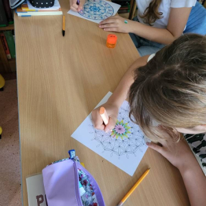 pokaż obrazek -  Międzynarodowy Dzień Kropki na języku polskim
