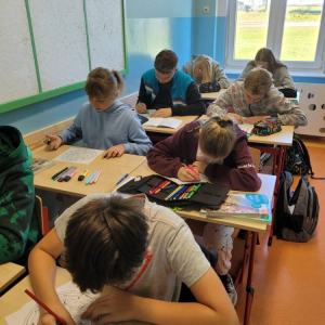 pokaż obrazek -  Międzynarodowy Dzień Kropki na języku polskim