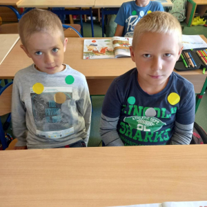 pokaż obrazek - Międzynarodowy Dzień Kropki w klasie 1 i 2