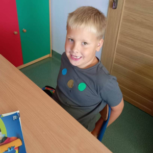 pokaż obrazek - Międzynarodowy Dzień Kropki w klasie 1 i 2 