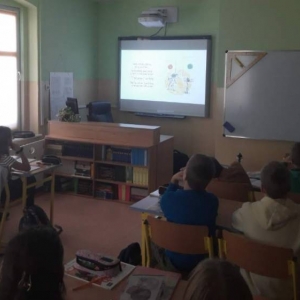 pokaż obrazek -  Międzynarodowy Dzień Kropki na języku angielskim