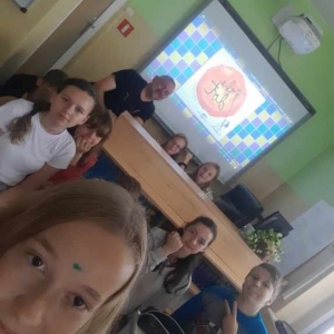 pokaż obrazek -  Międzynarodowy Dzień Kropki na języku angielskim