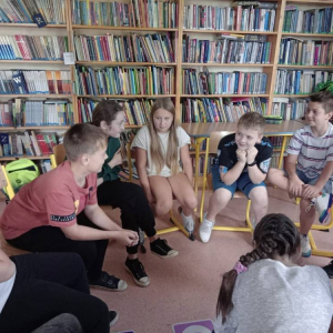pokaż obrazek -  Zabawy integracyjne w klasie V