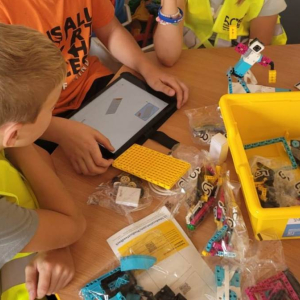 pokaż obrazek -  Zajęcia z klockami Lego Education Spike Prime