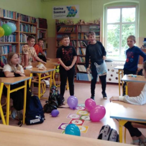 pokaż obrazek - Międzynarodowy Dzień Dziewczynek w klasie V 