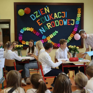 pokaż obrazek - Dzień Edukacji Narodowej 
