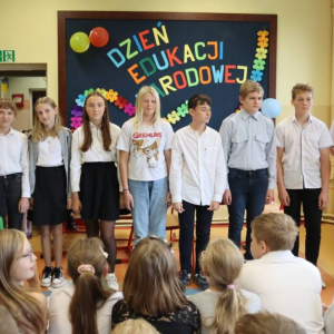 pokaż obrazek - Dzień Edukacji Narodowej 