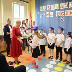 pokaż obrazek - Ślubowanie i pasowanie na ucznia