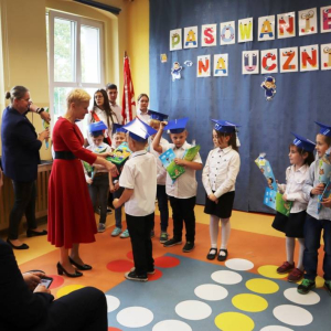 pokaż obrazek - Ślubowanie i pasowanie na ucznia