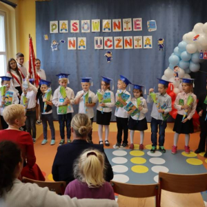 pokaż obrazek - Ślubowanie i pasowanie na ucznia