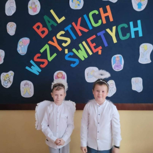 pokaż obrazek - Bal Wszystkich Świętych