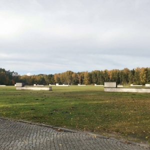 pokaż obrazek - Wizyta w Muzeum Stutthof w Sztutowie 