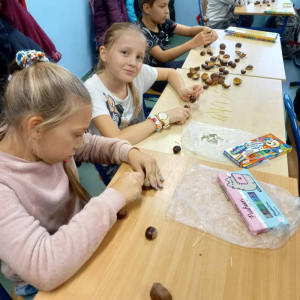 pokaż obrazek - Kasztanowe ludziki 