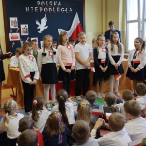 pokaż obrazek - Szkolne obchody Narodowego Święta Niepodległości