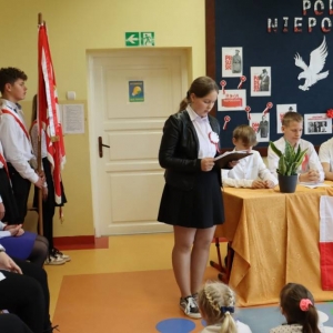 pokaż obrazek - Szkolne obchody Narodowego Święta Niepodległości