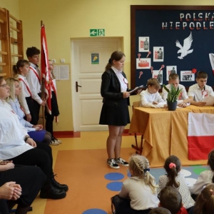 pokaż obrazek - Szkolne obchody Narodowego Święta Niepodległości