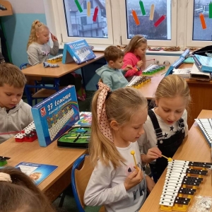 pokaż obrazek -  Muzycznie w klasie 2 i 3 