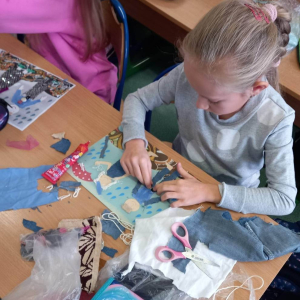 pokaż obrazek -  Nowi projektanci mody w klasie 2 i 3