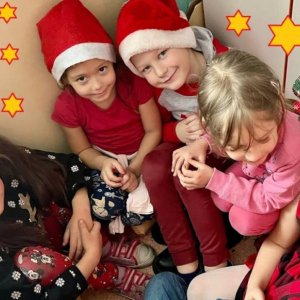 pokaż obrazek -  Oczekiwanie na Świętego Mikołaja w oddziale przedszkolnym