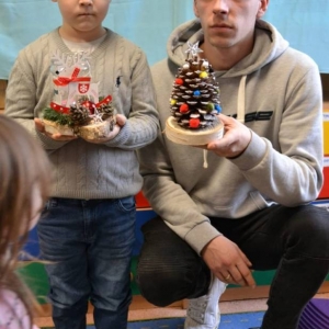 pokaż obrazek - Rodzinne Warsztaty Bożonarodzeniowe w oddziale przedszkolnym