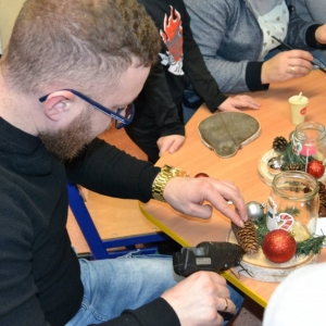 pokaż obrazek - Rodzinne Warsztaty Bożonarodzeniowe w oddziale przedszkolnym